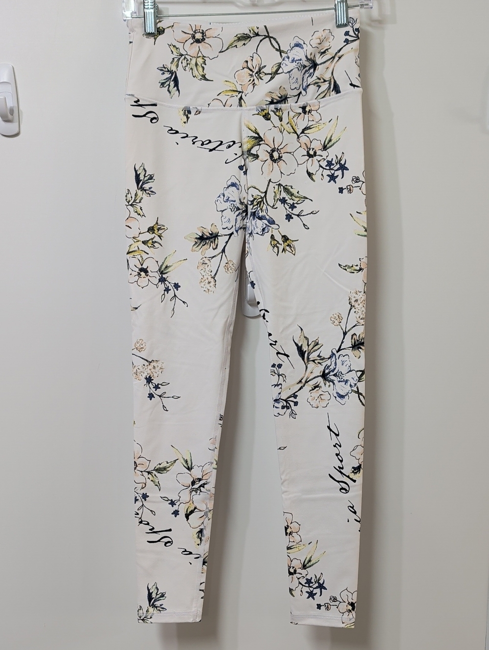 Victoria Sport Knockout Floral High Rise Leggings Size Small